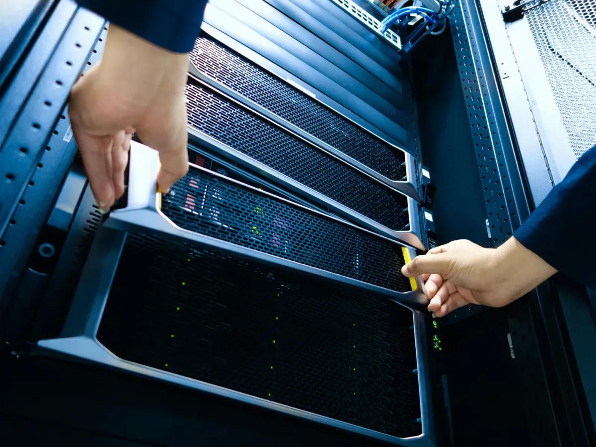 Illustration: Managed IT für kleine Unternehmen – was hinter dem Begriff steckt